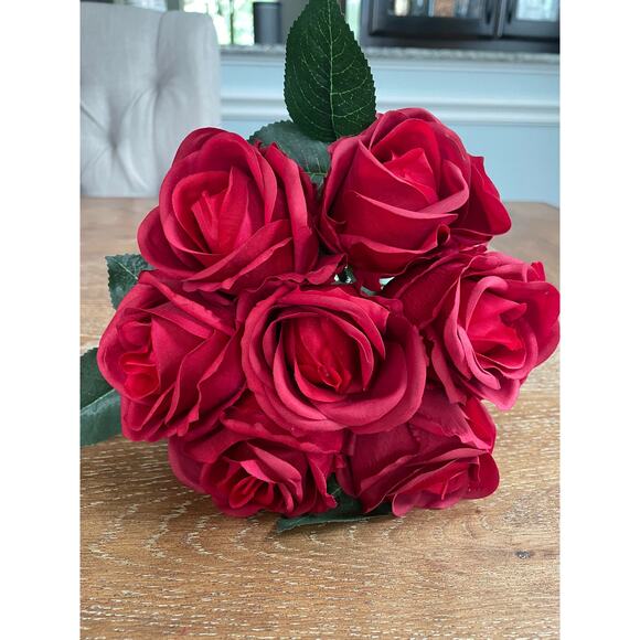 Red-colored Artificial 7 Rose Bouquet 11.5" - Picture 1 of 7